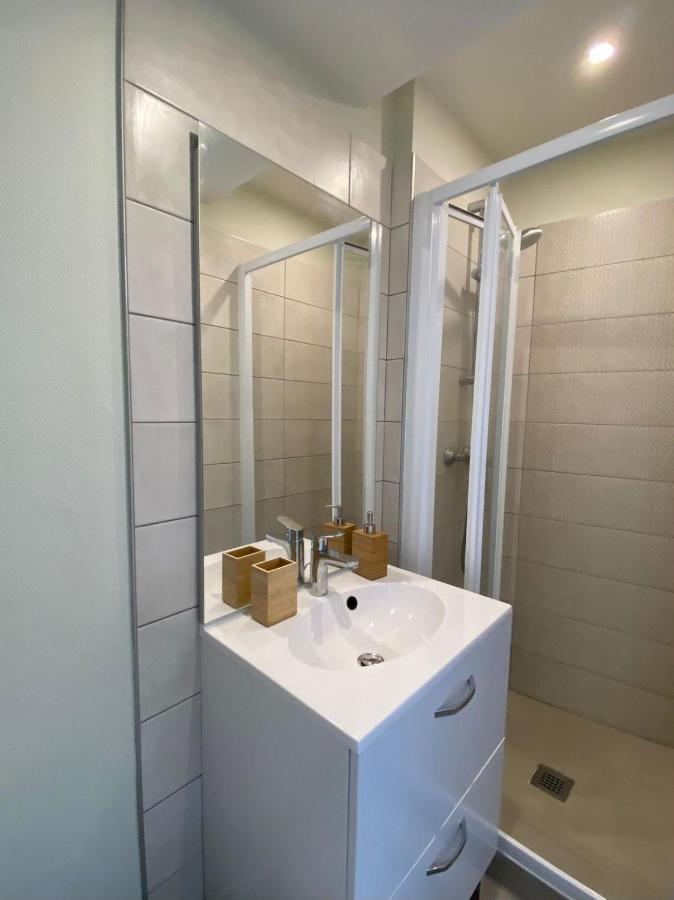 Cosy T1 ! Proche Commerces Et Axes Routiers 雷诺堡 外观 照片